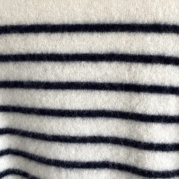 Rachel Zoe 100% Cashmere White and Navy Striped Sweater XL - Picture 7 of 14